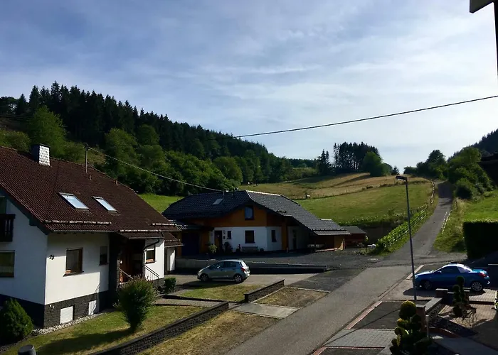 Ferienwohnung Am Nuerburgring/Wintersport Arft