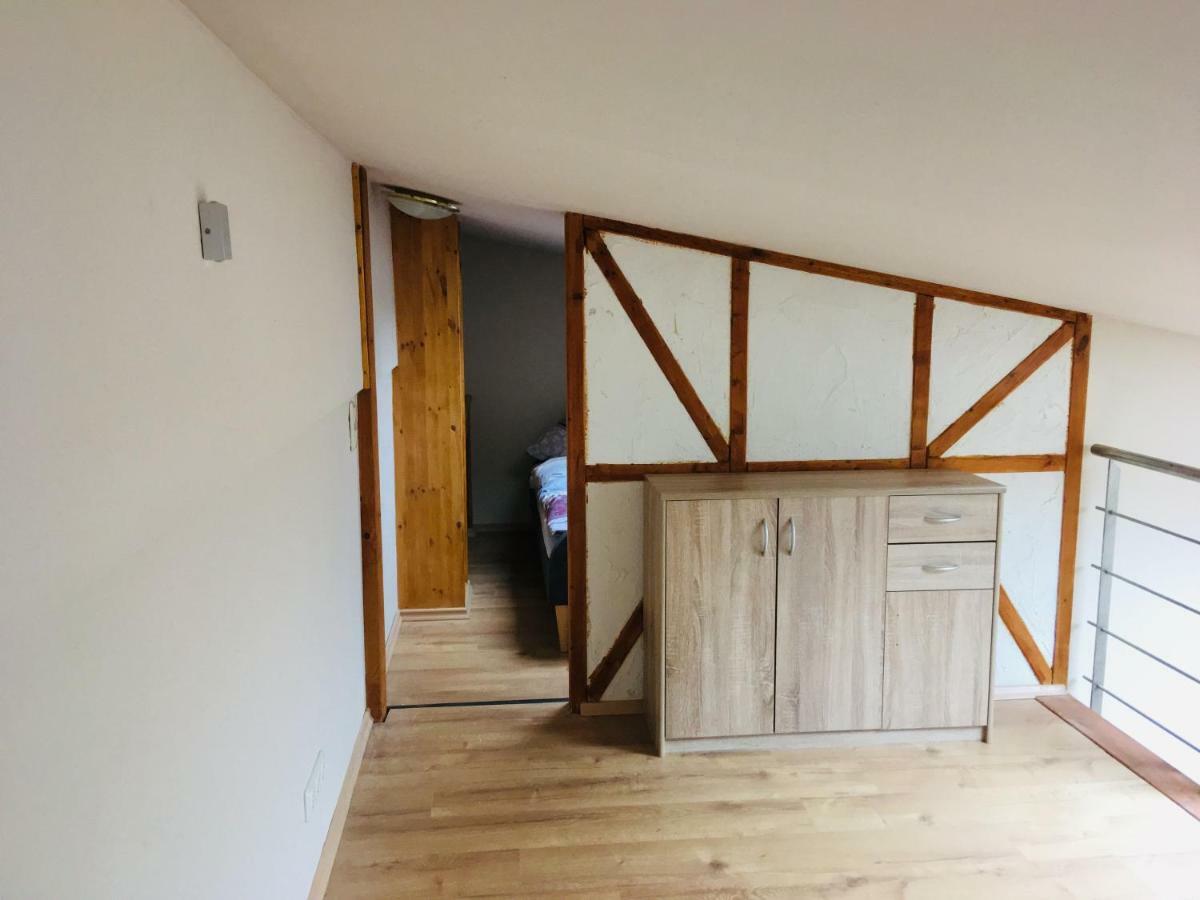 Am Nuerburgring/wintersport Arft Appartement Acht